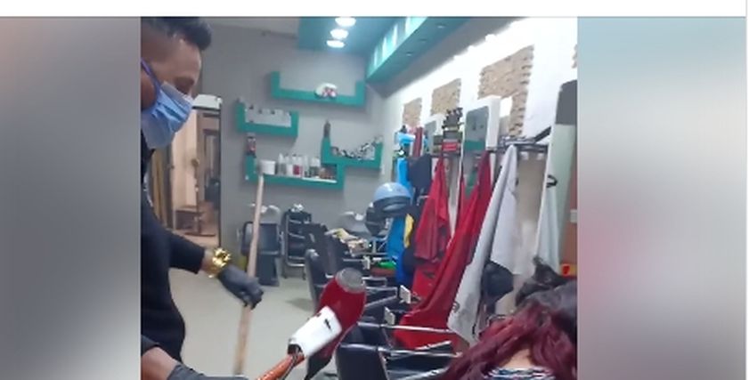 صالون تجميل بيصفف شعر السيدات عن بُعد