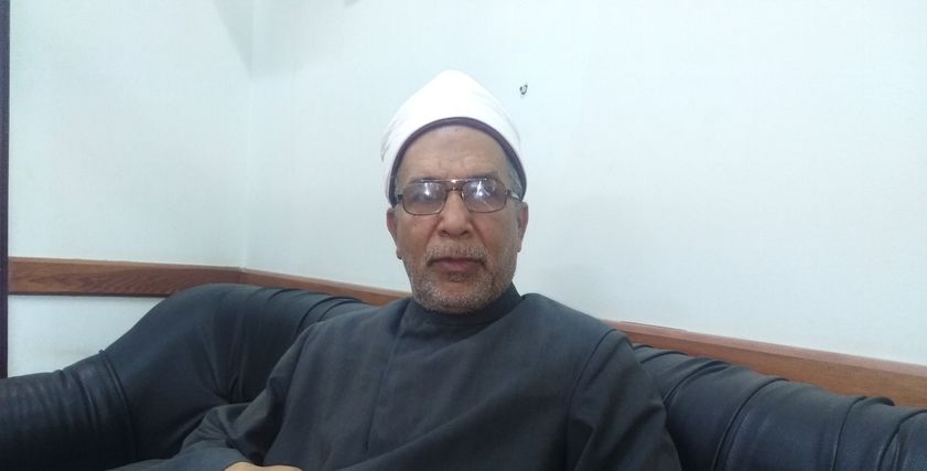 فضيلة الشيخ أحمد زرد مدير إدارة الوعظ ولجنة الفتوى بالبحرالأحمر