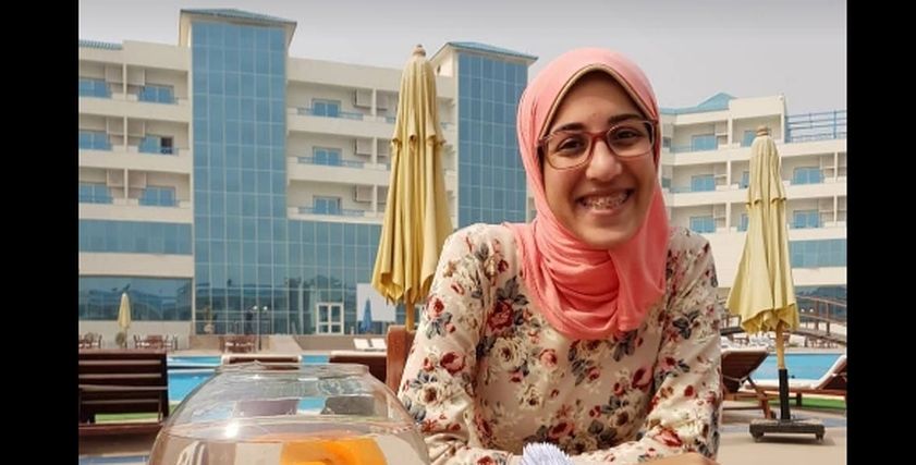 روان تصنع من الورق أشكال مجسمة