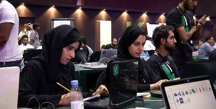 حضور لافت للنساء في هاكاثون الحج