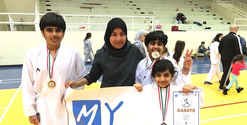 احترفت تدريب الكاراتيه في الخارج..نورا يحيى تكتسح الساحة الرياضية في دولة الإمارات