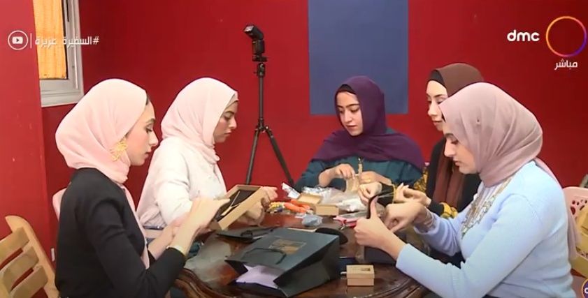 خريجات فنون جميلة