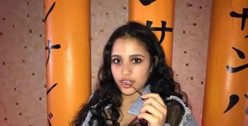 ابنة عمرو دياب تثير الجدل بصورتها مع صديقها الأجنبي: