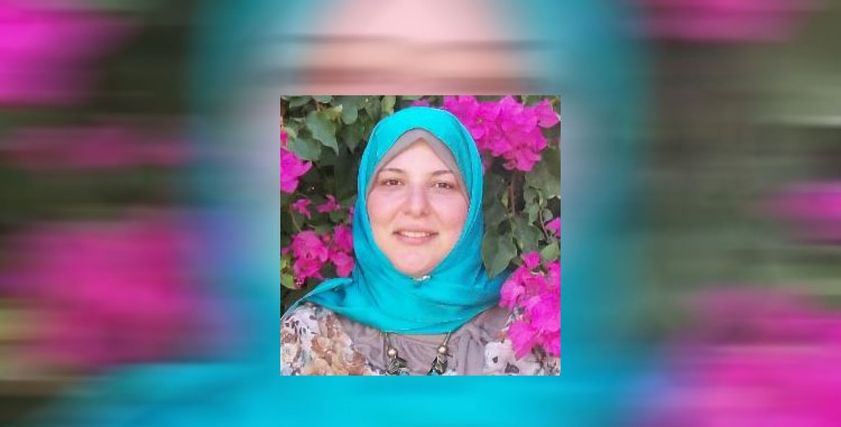 الباحثة المصرية منار التباع