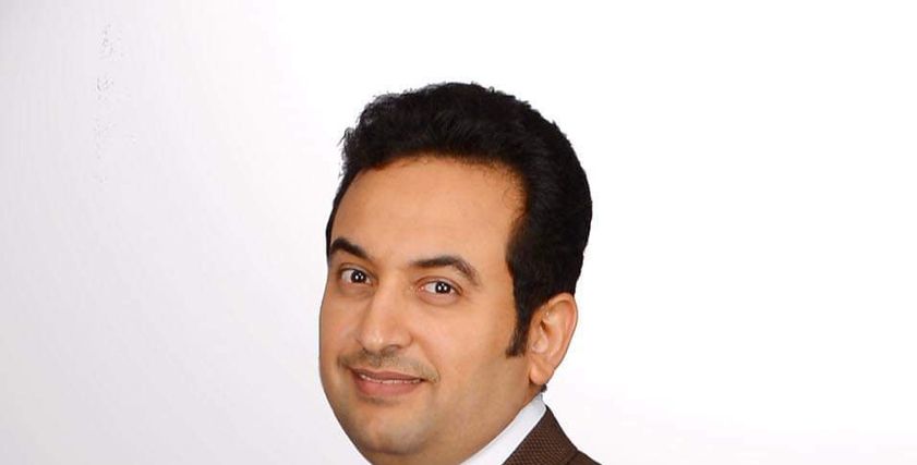 الدكتور عمرو جعفر، أخصائي الأمراض الجلدية وتجميل البشرة