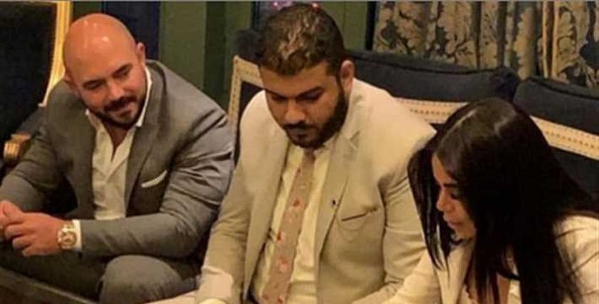 الفنان محمود العسيلي وزوجته