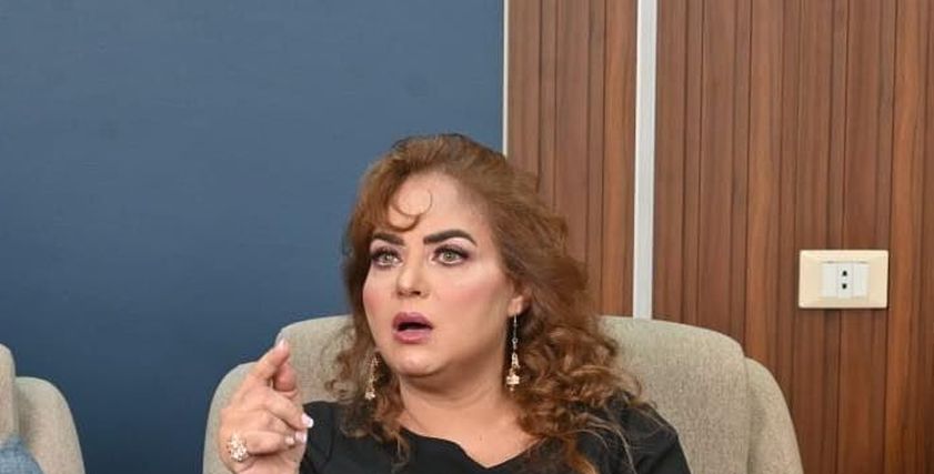 الفنانة وفاء مكي