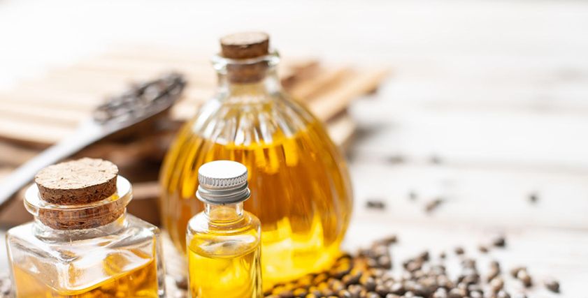 زيت يساعد في الحفاظ على جمال البشرة ونضارتها
