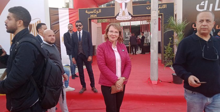 سامية بديع