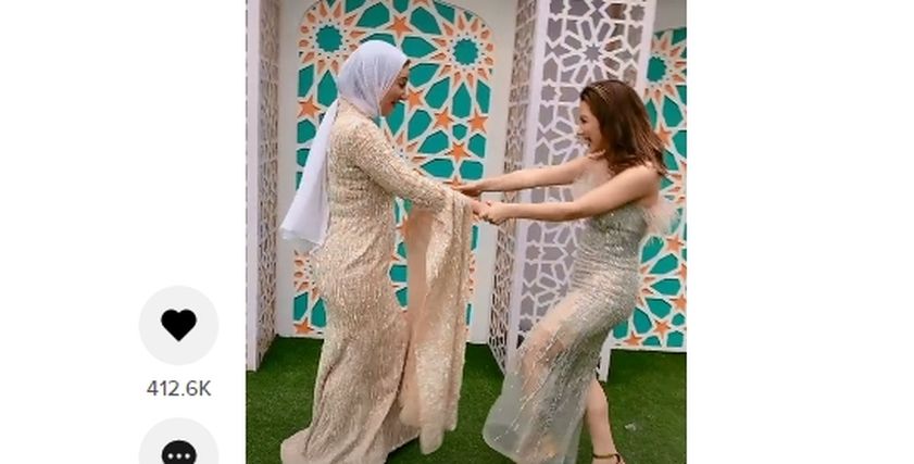 أروى قاسم ووالدتها