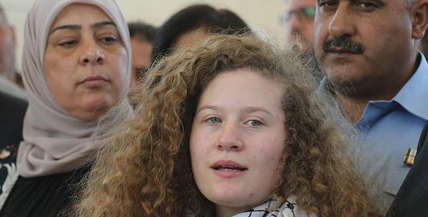 بالفيديو| عهد التميمي تكشف عن وقوعها في قصة حب مع مناضل فلسطيني: