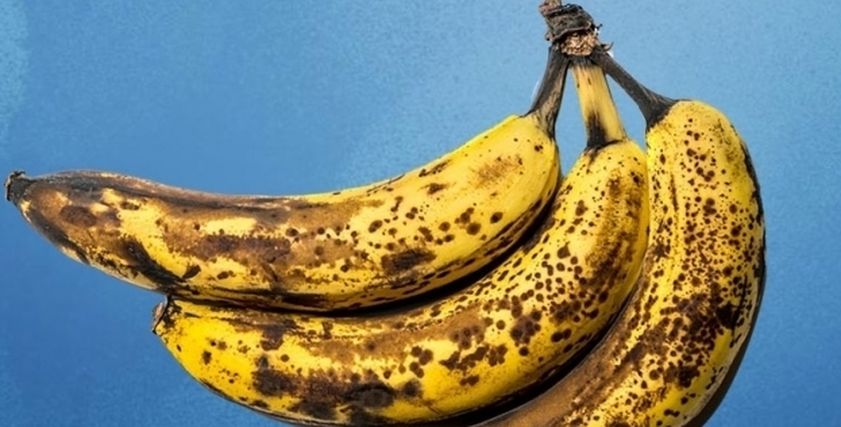 أطعمة احذر تناولها مع الموز في الشتاء