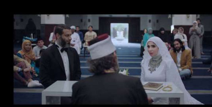 منى زكي في لعبة نيوتن