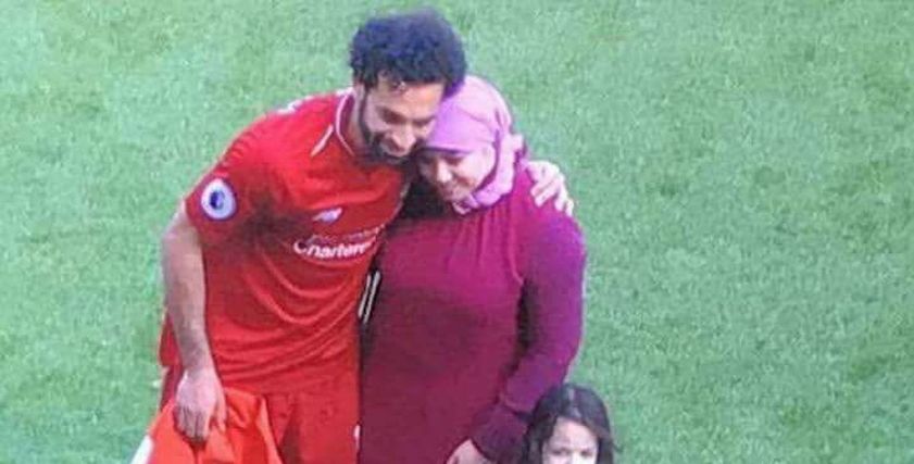محمد صلاح وزوجته