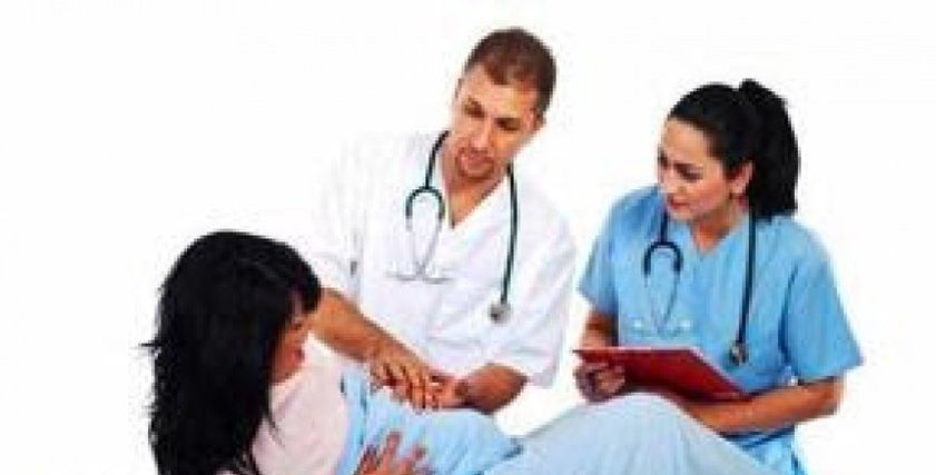 اللإفتاء توضح مس عورات المرضى 