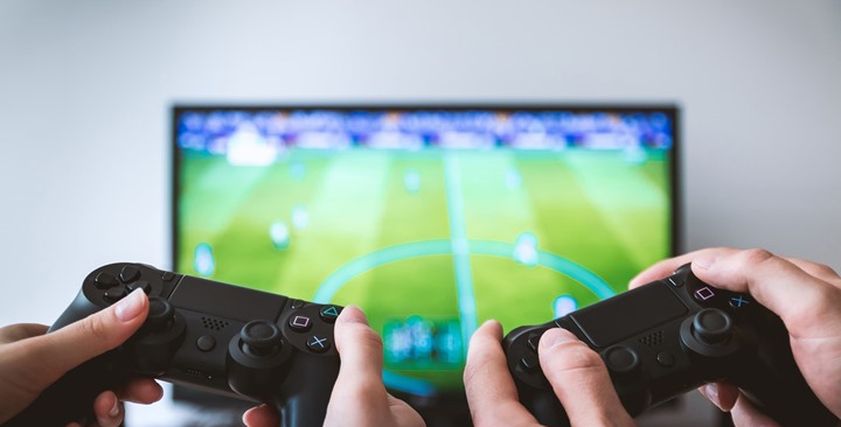 دراسة تحذر من ألعاب الفيديو للأطفال اثناء فترة الحظر