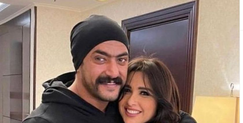 ياسمين عبد العزيز وأحمد العوضي