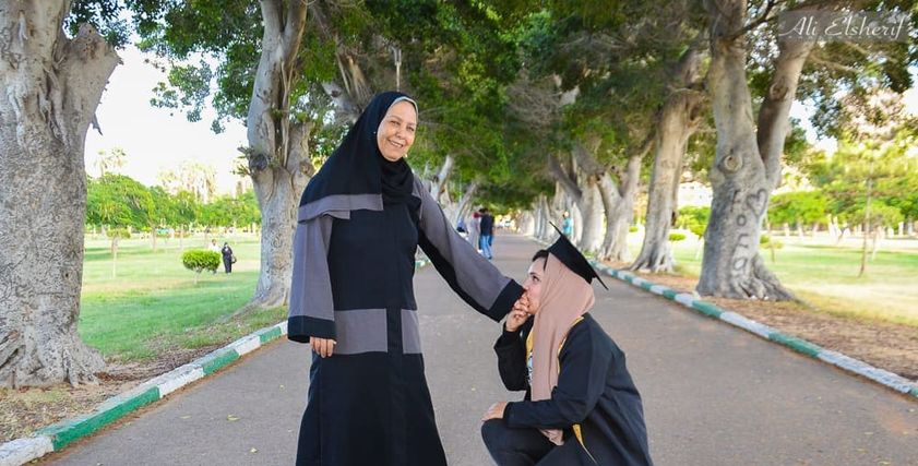 فوتوسيشن احسان ووالدتها