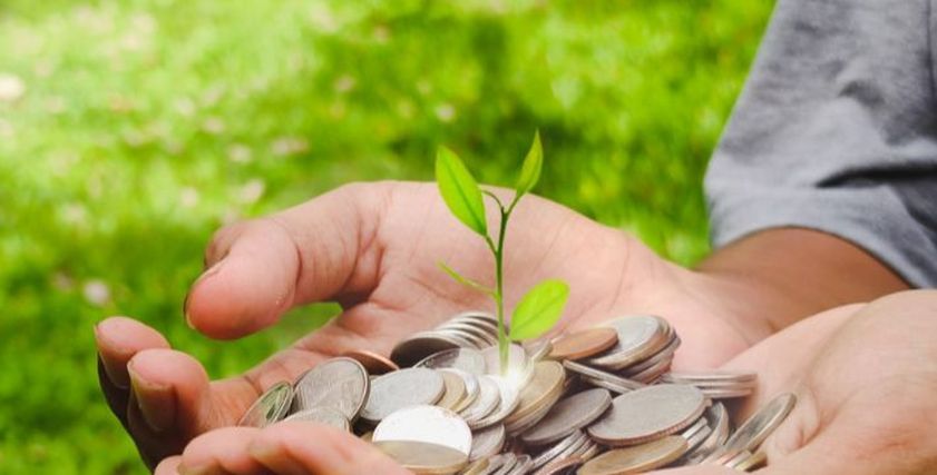 حكم إخراج الزكاة من المرتب الشهري