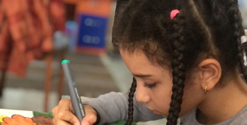 «حبيبة» بدأت مشوارها في الرسم من «kg1»