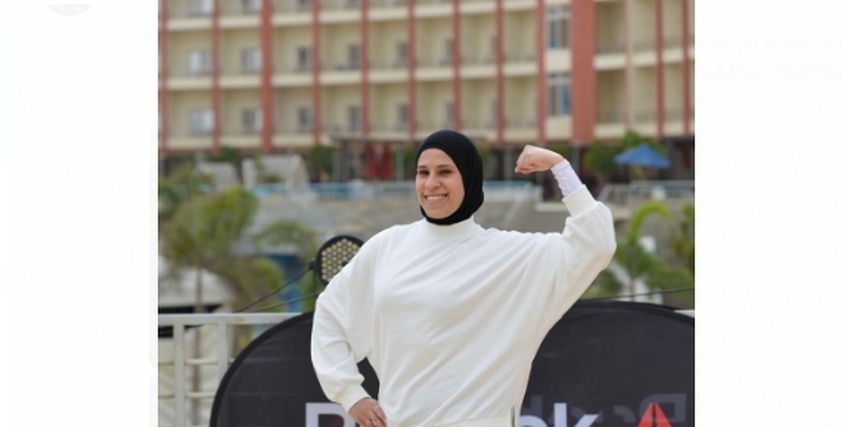 مدربة لياقة بدنية تقدم مجموعة تمارين رياضية للتخلص من الدهون