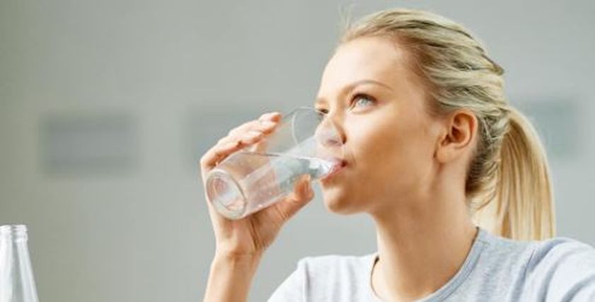 اضرار قلة شرب الماء للحامل