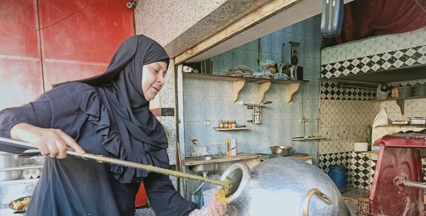 الست آمال فهمي
