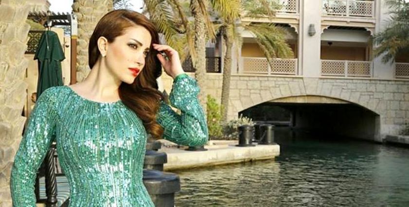 بالصور| 50 إطلالة جذابة للفنانة نسرين طافش