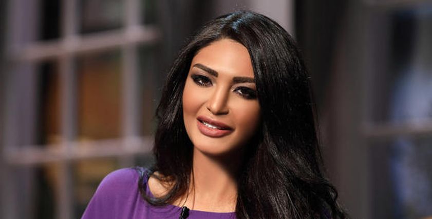 الإعلامية سالي عبدالسلام
