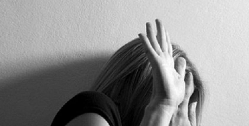 تشوهات في الوجه والرأس.. عقاب شاب لخطيبته حملت تطبيق