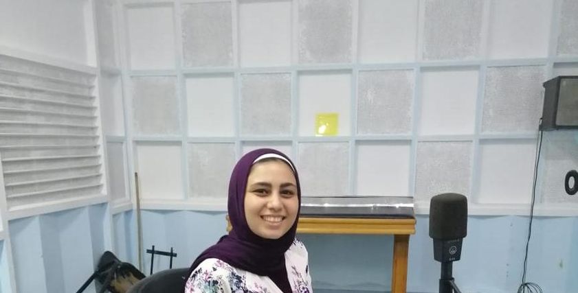 جهاد تعمل في مجال الخياطة