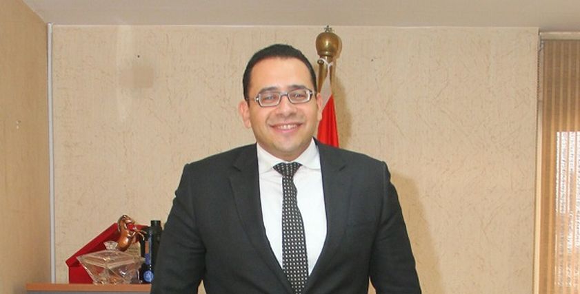 الدكتور عمرو حسن