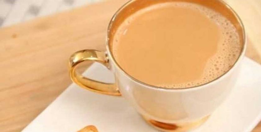 الشاي باللبن