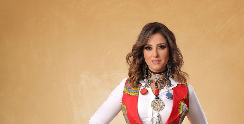 الفنانة حنان مطاوع