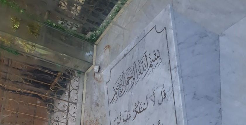 أمنية الزواج تتحقق بجوار مقام "سيدي عتريس" مرددين "سيدي عتريس هاتلي عريس"