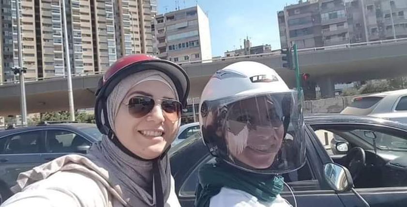 رنا على «الموتو تاكسي »