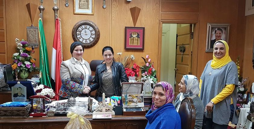 رحيمه الشريف تتعاقد مع كلية البنات لتدريب السيدات بشكل معتمد