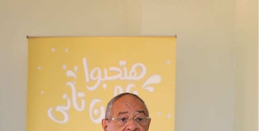 طبيب يوضح فوائد الألبان الخالية من