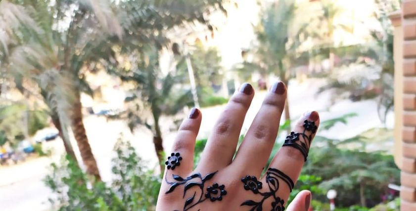 رسم الحنة - تعبيرية