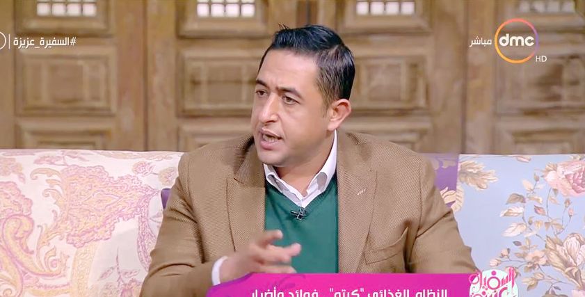 الدكتور أحمد عمر