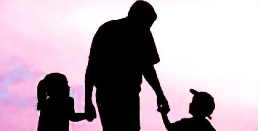 حكم الانفراد مع الأخ بالكفالة
