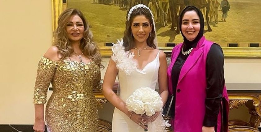 ليلى علوي وابنة قيقتها