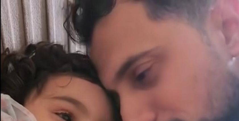 الطفلة  الفلسطينية وابيها