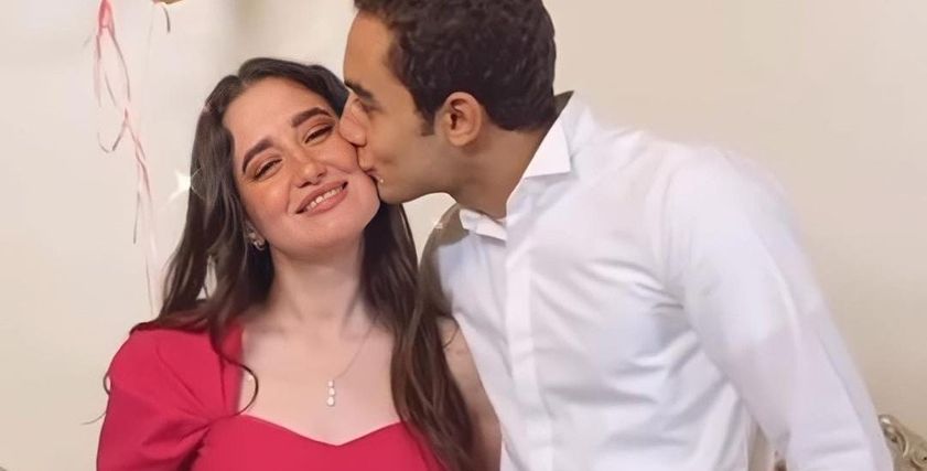 الطفلة «لوجي» من فيلم الدادة دودي تحتفل بخطبتها