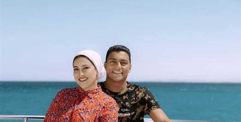 مصطفى محمد وزوجته