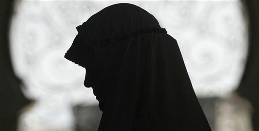 حكم تغسيل الزوجة زوجها المتوفى