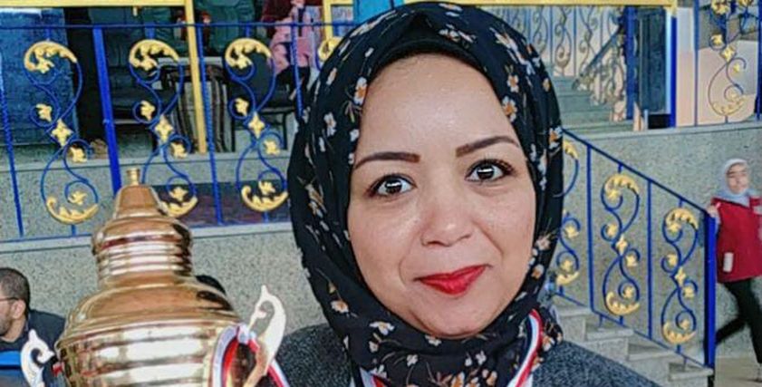 «سماح» تتحدى الإعاقة الحركية بتنس الطاولة