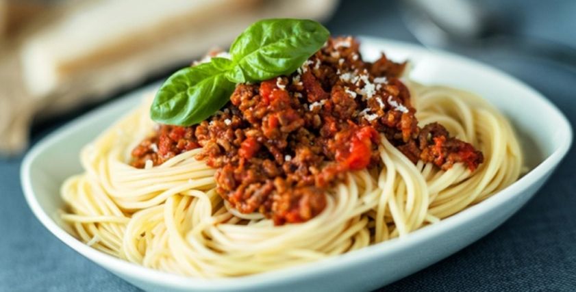 طريقة عمل مكرونة بولونيز