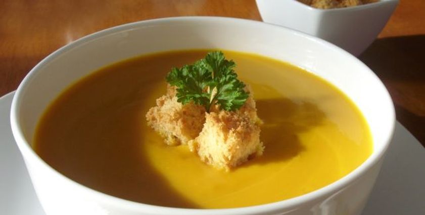 شوربة بطاطا بالبصل