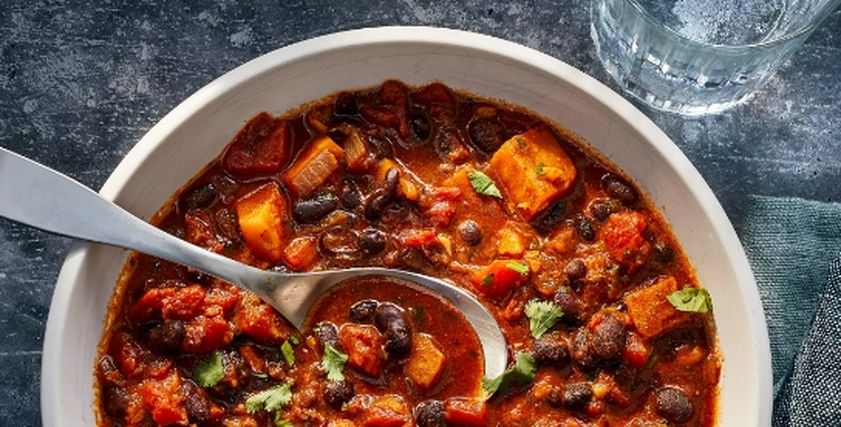 البطاطا الحلوة والفاصوليا السوداء 
